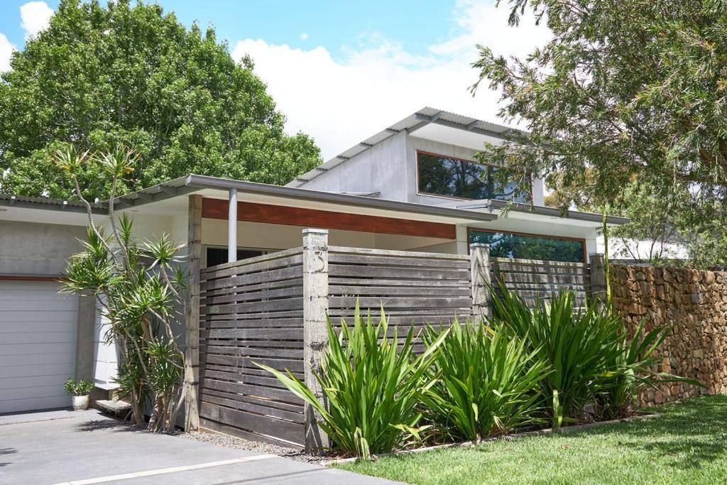 Worrowing Jervis Bay Hotel Huskisson Exterior photo